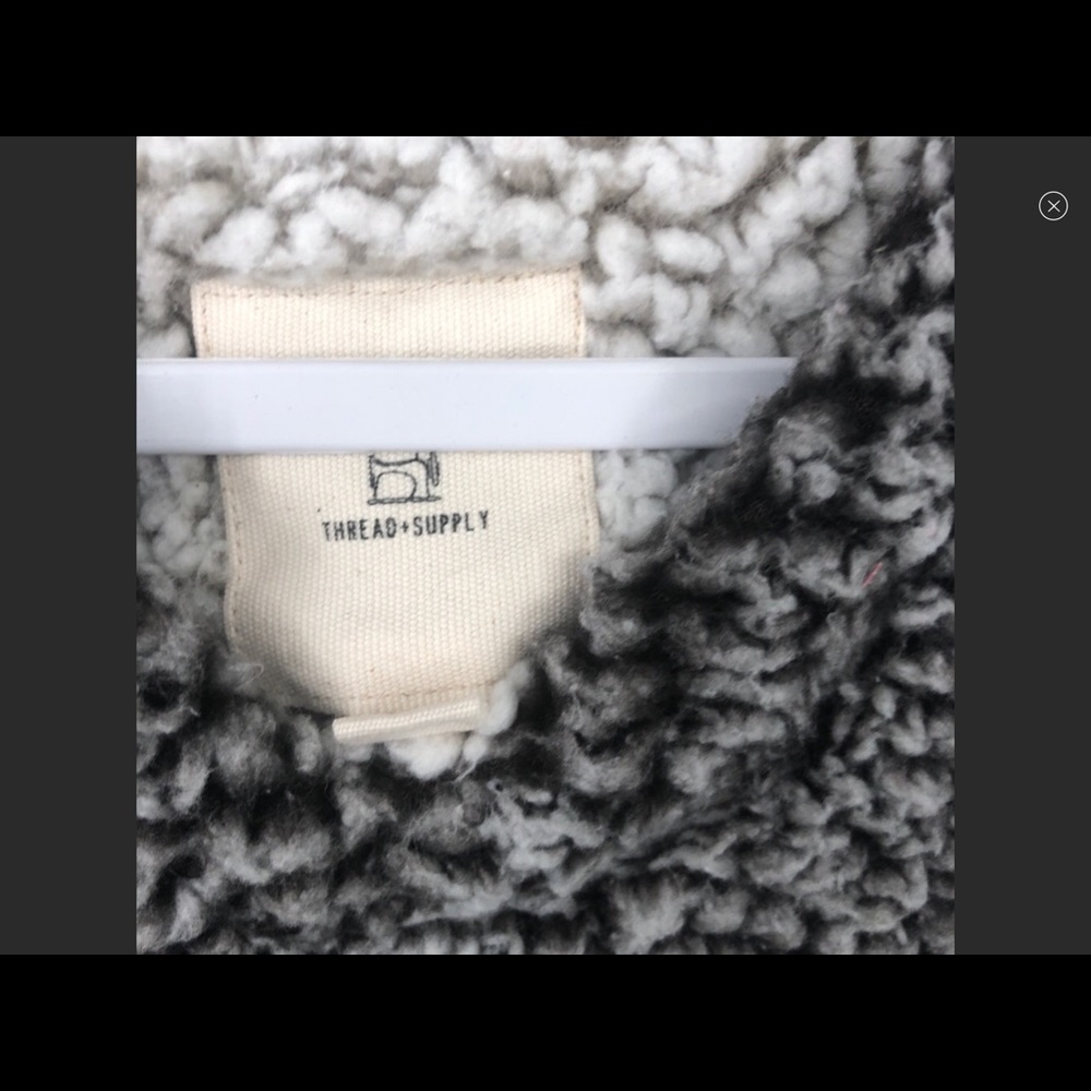 SOLD! Thread & Supply Gray & White Sherpa Fleece Hoodie Sweatshirt Sweater - Picture 4 of 8
